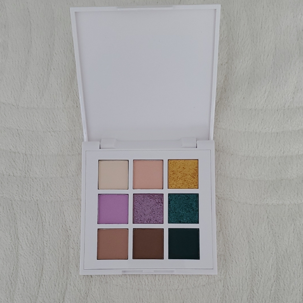 Make-up Bundle - Picture 8 of 11